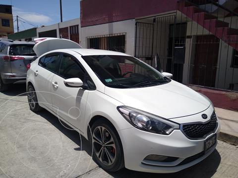 foto KIA Cerato 1.6 EX usado (2016) color Blanco precio u$s13,600