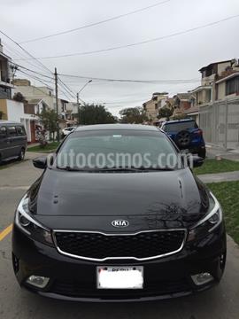 foto KIA Cerato 1.6L EX Plus Aut usado (2017) color Negro precio u$s12,000