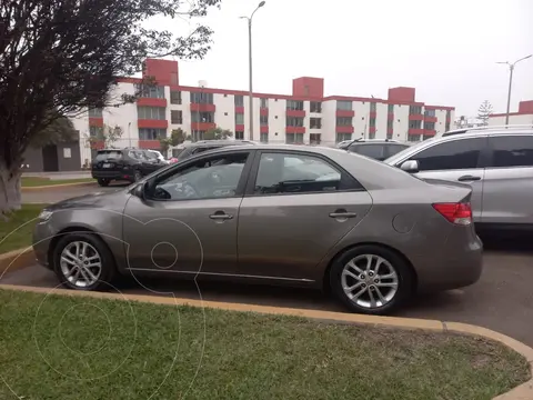 KIA Cerato 1.6 EX usado (2010) color Plata precio u$s8,500