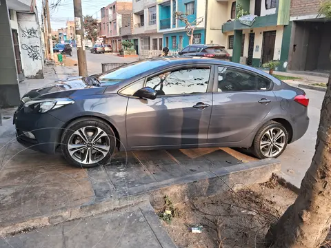 KIA Cerato 1.6 EX Aut usado (2016) color Azul precio u$s10,500