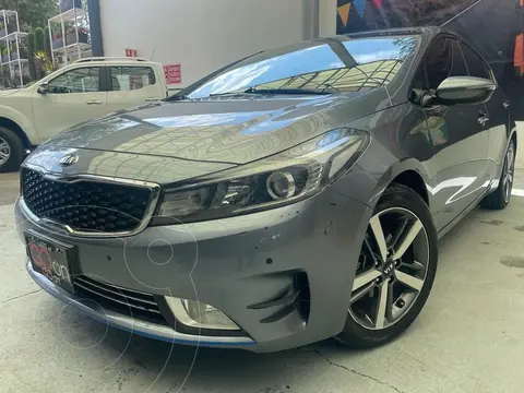 Kia Forte Hatchback HB SX Aut usado (2018) color Gris financiado en mensualidades(enganche $74,938 mensualidades desde $5,730)