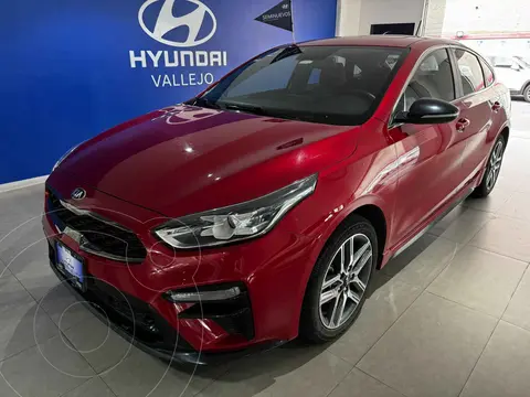 foto Kia Forte Hatchback HB GT Line usado (2020) color Rojo precio $299,000
