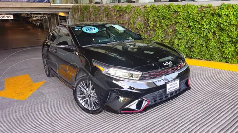 Kia Forte Hatchback 1.6L GT Aut usado (2022) color Negro precio $389,900