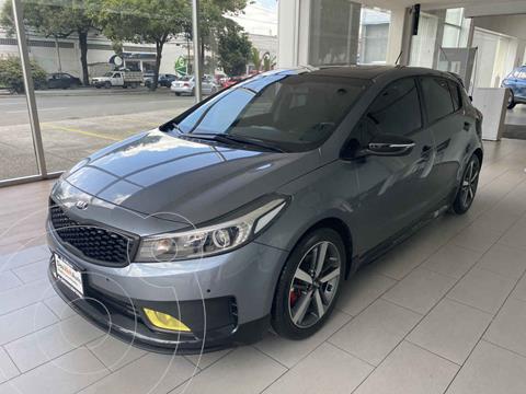 foto Kia Forte Hatchback HB SX usado (2018) color Gris precio $265,000