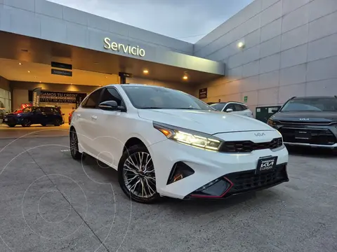 Kia Forte Hatchback 2.0L GT Line usado (2023) color Blanco precio $357,000