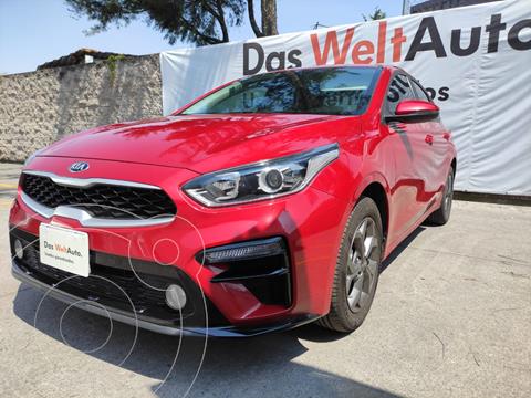 Kia Forte Hatchback LX 4P L4 2.0L TM usado (2021) color Rojo precio $310,000