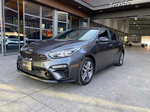 foto Kia Forte Hatchback HB GT Aut Doble Embrague usado (2019) color Gris precio $309,000