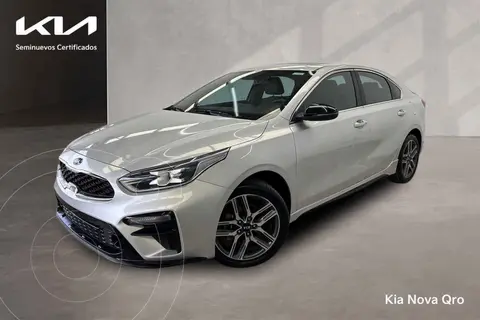 Kia Forte Sedan GT Line usado (2021) color Plata precio $309,000