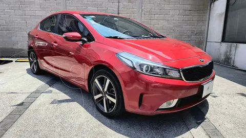 Kia Forte Sedan SX Aut usado (2018) color Rojo precio $235,000