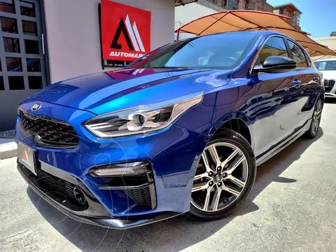 Kia Forte Sedan GT Line Aut usado (2021) color Azul financiado en mensualidades(enganche $75,384 mensualidades desde $7,786)