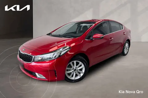 Kia Forte Sedan EX Aut usado (2018) color Rojo financiado en mensualidades(enganche $64,038 mensualidades desde $5,497)