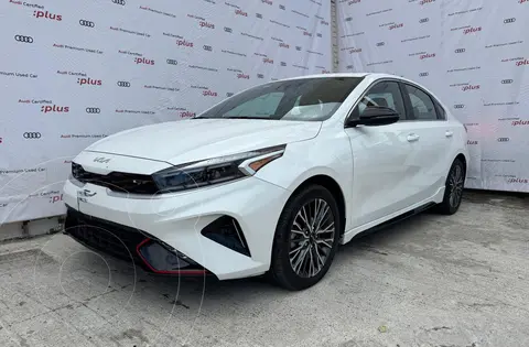 Kia Forte Sedan 2.0L GT Line Aut usado (2024) color Blanco precio $415,000