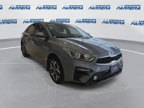 Kia Forte Sedan LX usado (2020) color Gris financiado en mensualidades(enganche $60,950 mensualidades desde $5,055)