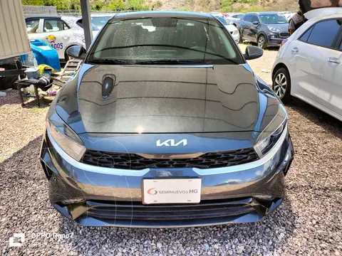 Kia Forte Sedan 2.0L EX Aut usado (2023) color Gris precio $358,000