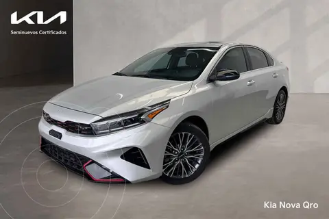 Kia Forte Sedan 1.6L GT Aut usado (2024) color Plata financiado en mensualidades(enganche $133,252 mensualidades desde $11,439)