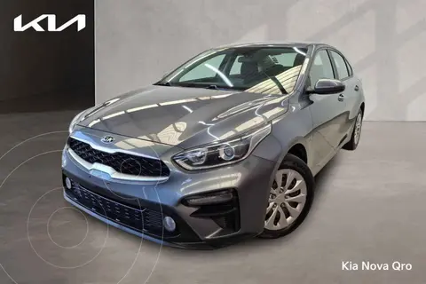 Kia Forte Sedan L usado (2020) color Gris financiado en mensualidades(enganche $68,125 mensualidades desde $5,848)