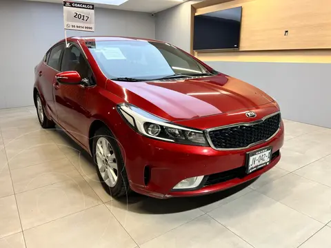 Kia Forte Sedan EX Aut usado (2017) color Rojo precio $180,000