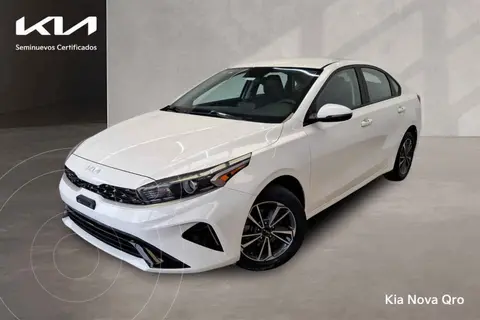 Kia Forte Sedan 2.0L LX usado (2022) color Blanco financiado en mensualidades(enganche $77,662 mensualidades desde $6,667)