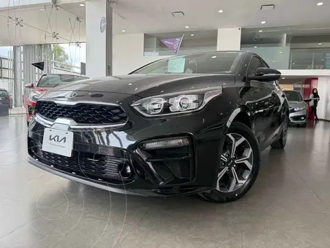Kia Forte Sedan EX Aut usado (2020) color Negro financiado en mensualidades(enganche $72,562 mensualidades desde $6,445)