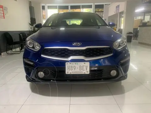 Kia Forte Sedan 2.0L LX usado (2020) color Azul precio $235,000