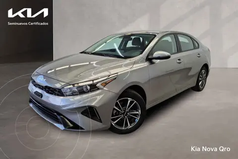 Kia Forte Sedan 2.0L LX Aut usado (2023) color Gris precio $336,000