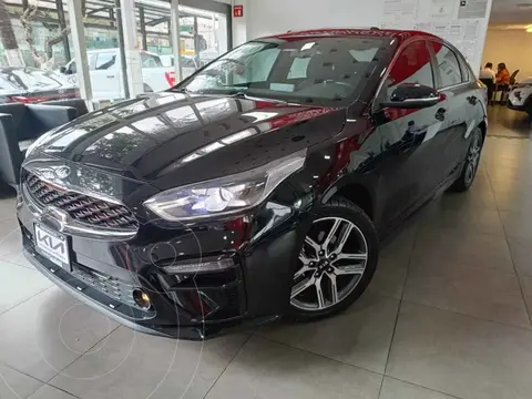 Kia Forte Sedan GT Line Aut usado (2020) color Negro precio $285,000