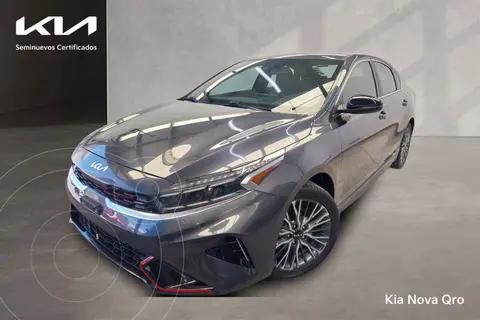 Kia Forte Sedan 2.0L GT Line Aut usado (2023) color Gris financiado en mensualidades(enganche $108,728 mensualidades desde $9,334)