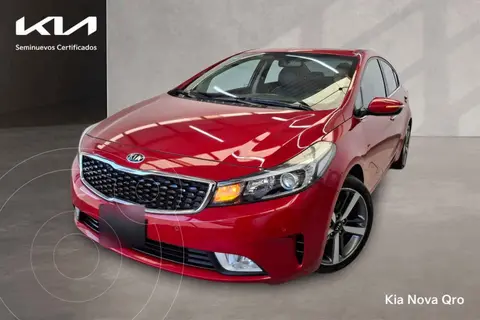 Kia Forte Sedan SX Aut usado (2017) color Rojo precio $220,000