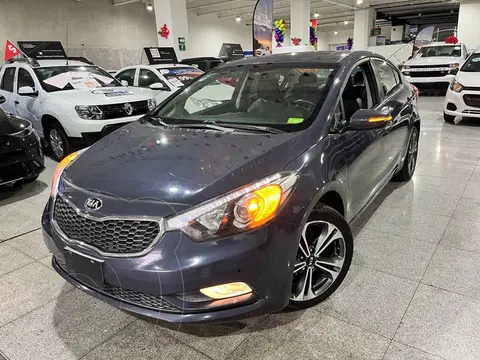 Kia Forte Sedan SX Aut usado (2016) color Gris precio $205,000