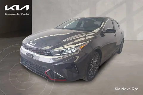 Kia Forte Sedan 1.6L GT Aut usado (2024) color Gris financiado en mensualidades(enganche $126,168 mensualidades desde $10,831)