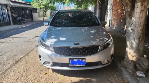 Kia Forte Sedan 2.0L LX Aut usado (2017) color Gris precio $174,499