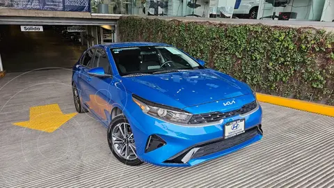 Kia Forte Sedan 2.0L LX usado (2023) color Azul precio $339,900