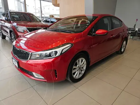 Kia Forte Sedan LX Aut usado (2018) color Rojo precio $199,000