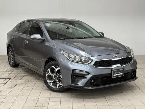 Kia Forte Sedan EX Aut usado (2020) color Gris financiado en mensualidades(enganche $108,596 mensualidades desde $4,665)