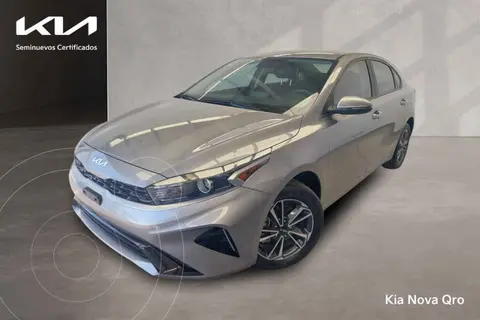 Kia Forte Sedan 2.0L LX Aut usado (2024) color Gris financiado en mensualidades(enganche $100,280 mensualidades desde $8,608)