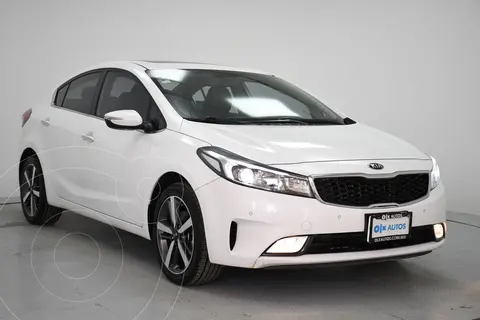 Kia Forte Sedan SX Aut usado (2018) color Blanco financiado en mensualidades(enganche $78,250 mensualidades desde $4,656)