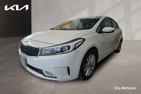 Kia Forte Sedan LX usado (2018) color Negro precio $195,000