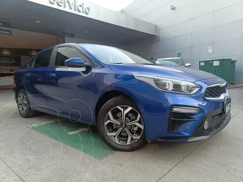 Kia Forte Sedan LX Aut usado (2020) color Azul precio $265,000