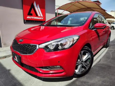 Kia Forte Sedan SX Aut usado (2016) color Rojo precio $198,000