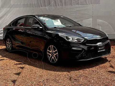 Kia Forte Sedan GT Line Aut usado (2020) color Negro precio $279,000