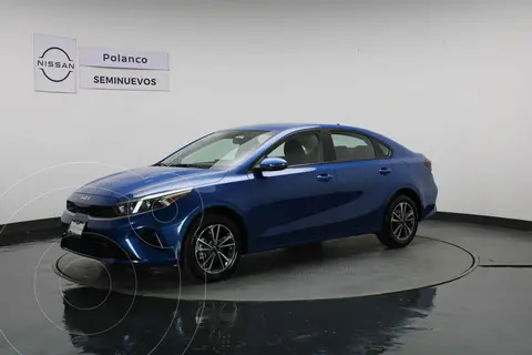 Kia Forte Sedan 2.0L LX usado (2022) color Azul precio $315,000