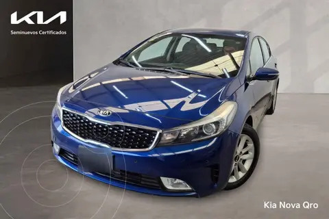 Kia Forte Sedan EX usado (2018) color Azul financiado en mensualidades(enganche $61,312 mensualidades desde $5,263)