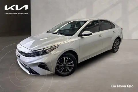 Kia Forte Sedan 2.0L LX Aut usado (2022) color Plata financiado en mensualidades(enganche $83,112 mensualidades desde $7,135)