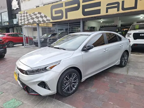 Kia Forte Sedan 1.6L GT Aut usado (2023) color Plata precio $419,000