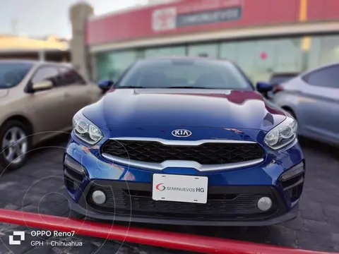 foto Kia Forte Sedán L Aut usado (2021) color Azul precio $278,000