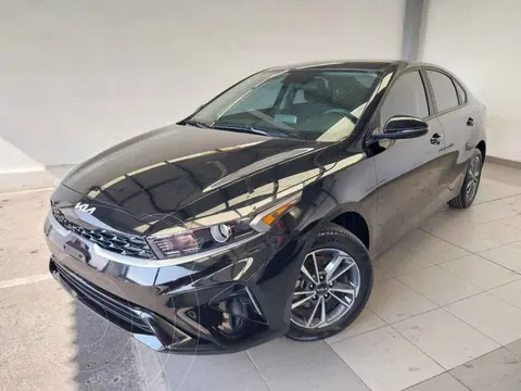 Kia Forte Sedan 2.0L LX usado (2024) color Negro financiado en mensualidades(enganche $92,650 mensualidades desde $7,953)