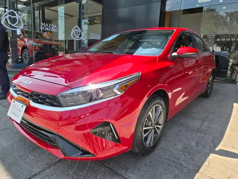 Kia Forte Sedan 2.0L EX Aut usado (2022) color Rojo precio $309,000