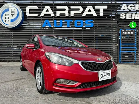 Kia Forte Sedan LX Aut usado (2016) color Rojo precio $174,000