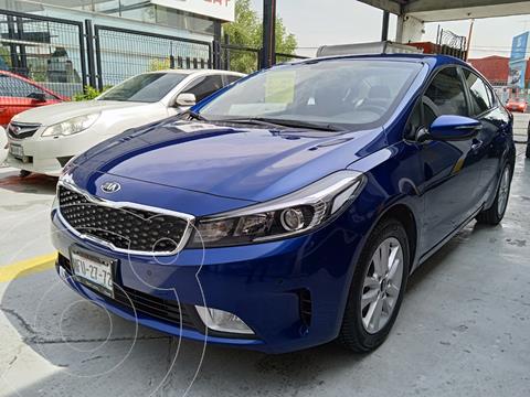 foto Kia Forte Sedán EX Aut usado (2018) color Azul precio $255,000