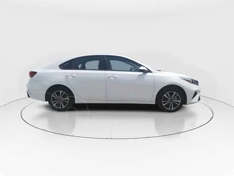 Kia Forte Sedan GT Aut Doble Embrague usado (2020) color Gris precio $345,800